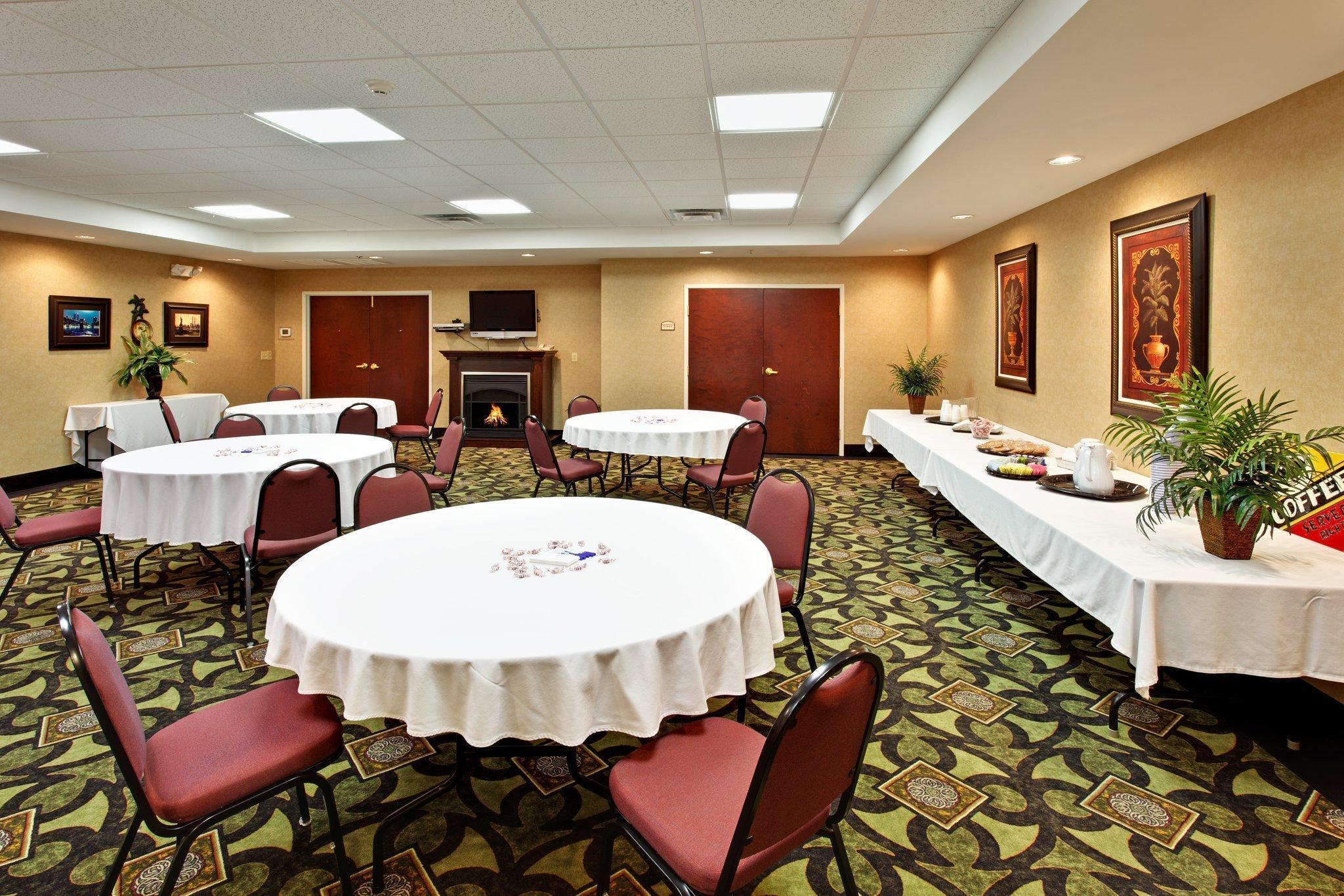 Holiday Inn Express Hotel & Suites Kingsport-Meadowview I-26 By Ihg Eksteriør billede
