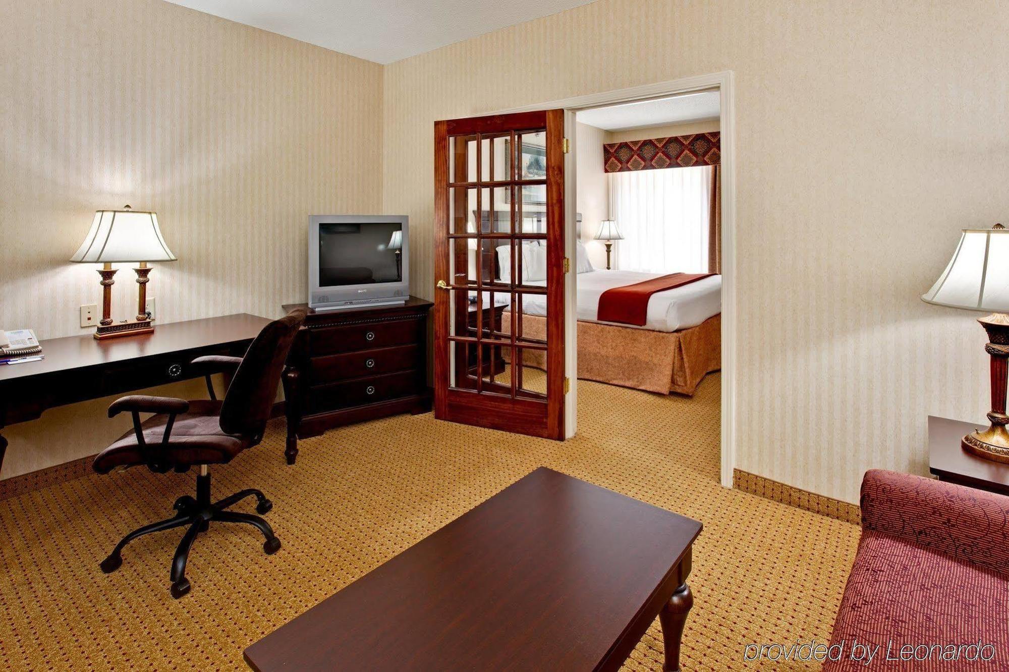 Holiday Inn Express Hotel & Suites Kingsport-Meadowview I-26 By Ihg Eksteriør billede