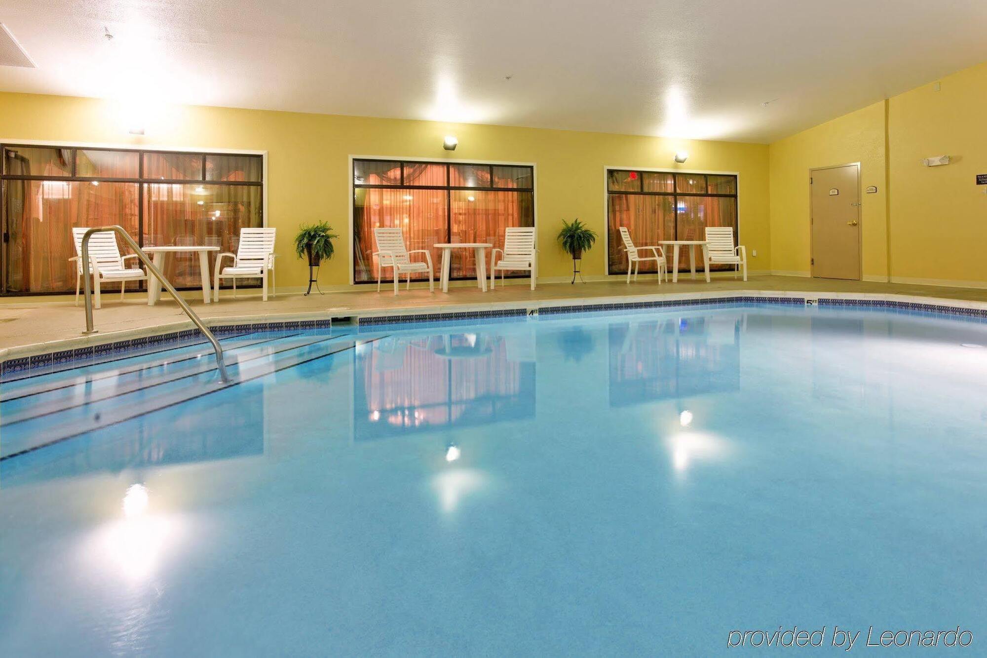 Holiday Inn Express Hotel & Suites Kingsport-Meadowview I-26 By Ihg Eksteriør billede